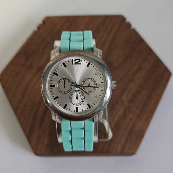 Boutique Accessories - Boutique Boyfriend Style Analog Watch Silver Tone Teal Band New Battery